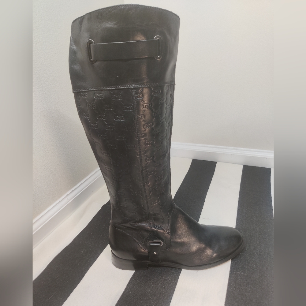 Etienne Aigner boots